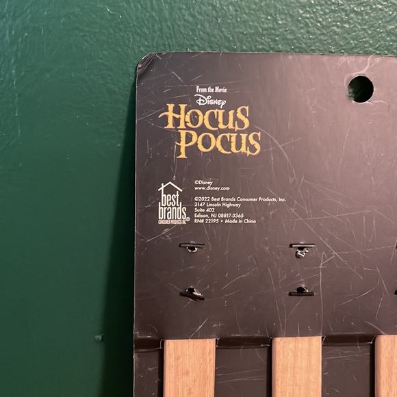 Hocus Pocus 4pk mini spatula set. Disney Halloween - Picture 5 of 9